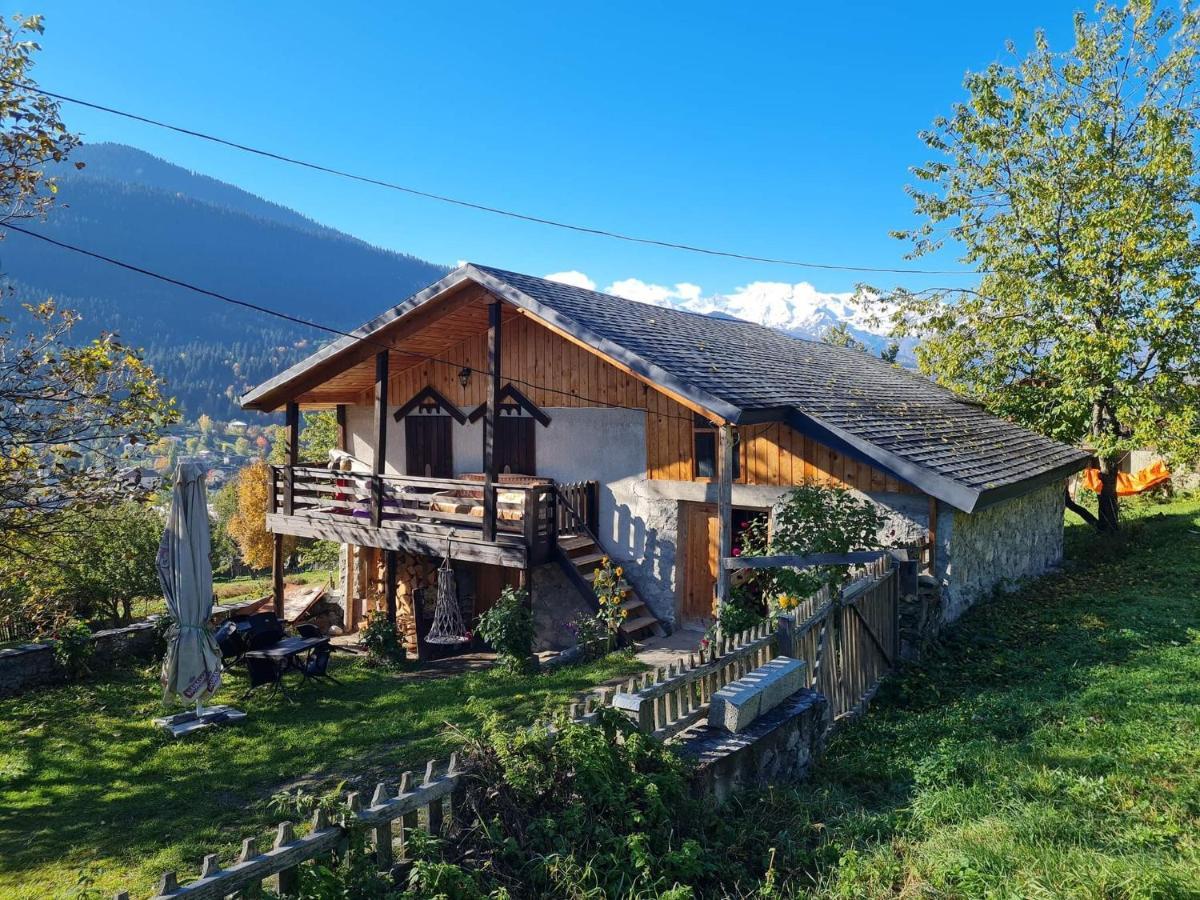 Nadia Guesthouse Mestia Exterior photo